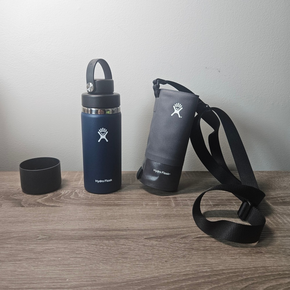 Hydro Flask 16 oz Wide Mouth Navy Blue Water Bottle with Sling and Boot